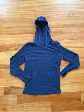 Banana Republic lightweight hoodie tee